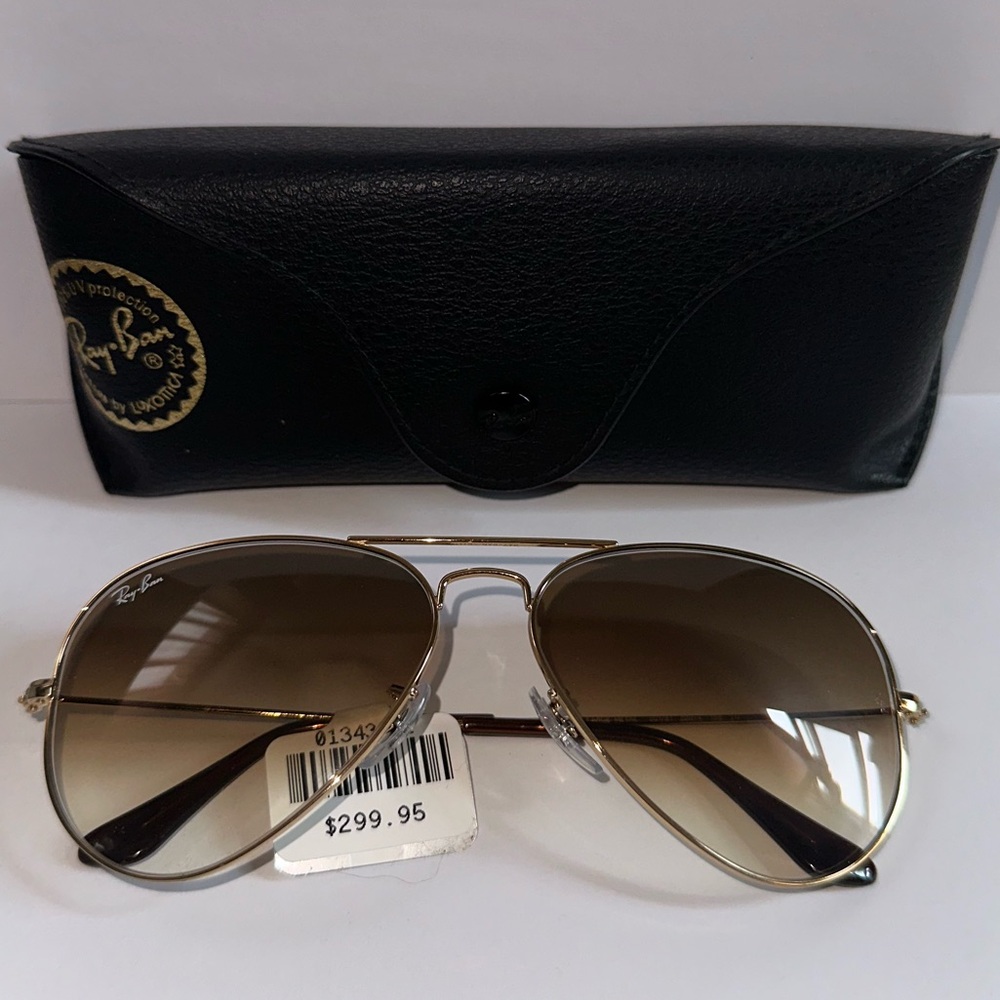 Ray-Ban RB 3025 Gold Aviator Sunglasses With Case